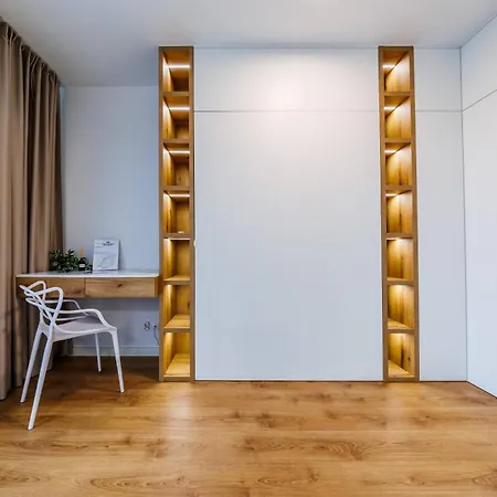 Premium Suite- Center, Capital Towers, Free Parking By Staynest