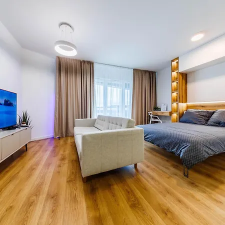 Premium Suite- Center, Capital Towers, Free Parking Apartment