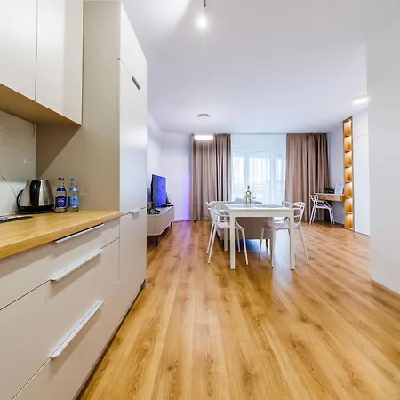 Апартаменти Premium Suite- Center, Capital Towers, Free Parking By Staynest