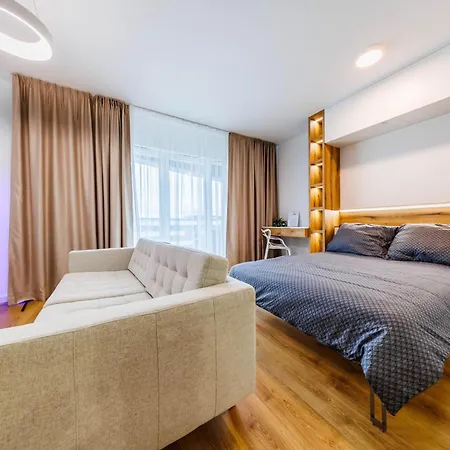 Premium Suite- Center, Capital Towers, Free Parking Apartment *