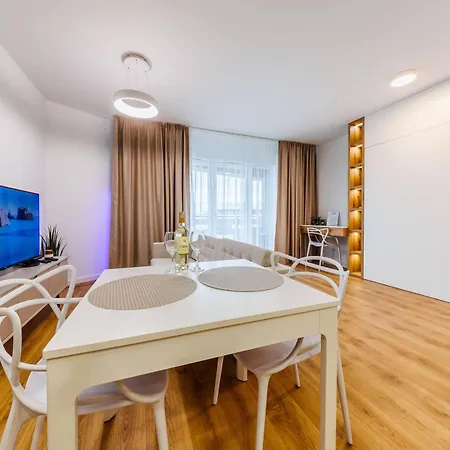 Premium Suite- Center, Capital Towers, Free Parking By Staynest