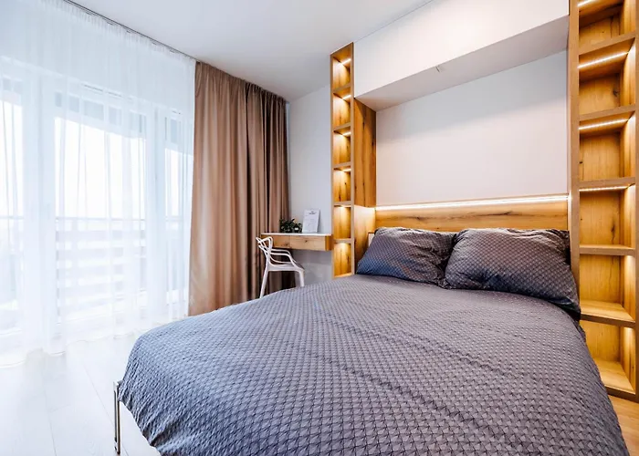 Premium Suite- Center, Capital Towers, Free Parking By Staynest Apartament *