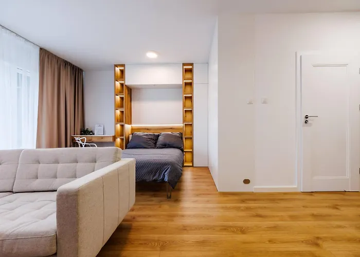 Apartment Premium Suite- Center, Capital Towers, Free Parking By Staynest *